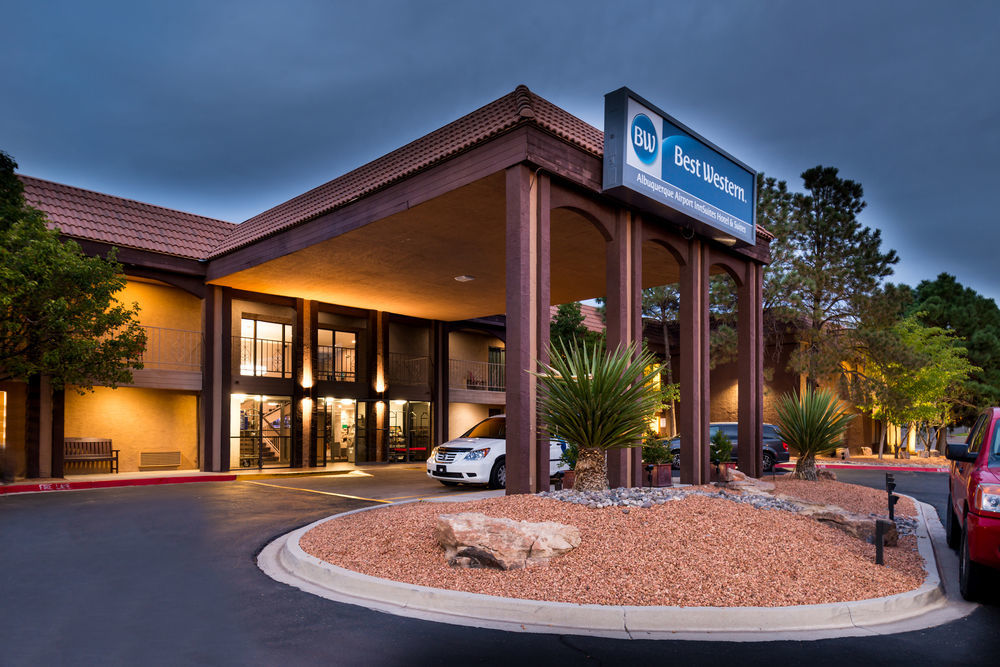 Best Western Airport Albuquerque Innsuites Hotel & Suites Exterior photo